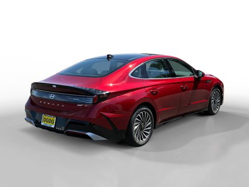 New 2025 Hyundai Sonata Limited image 5