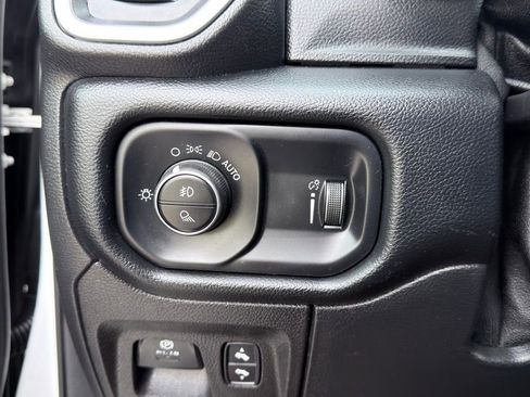 Used 2021 RAM 1500 Big Horn AWD/4WD image 7