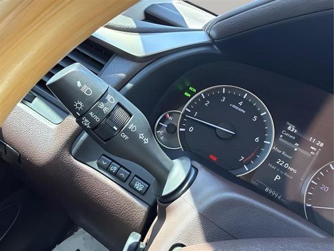Used 2019 Lexus RX 350L FWD image 51