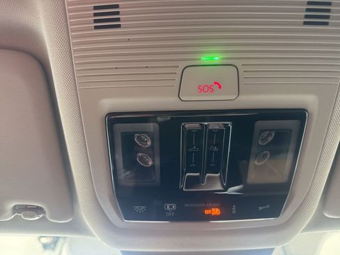 New 2026 Volkswagen Atlas SE image 25