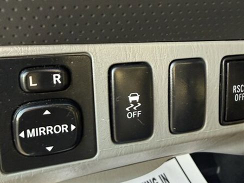 Used 2013 Toyota Tacoma 4x4 Access Cab V6 image 21