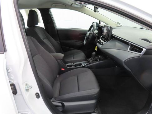 Used 2024 Toyota Corolla LE FWD image 33