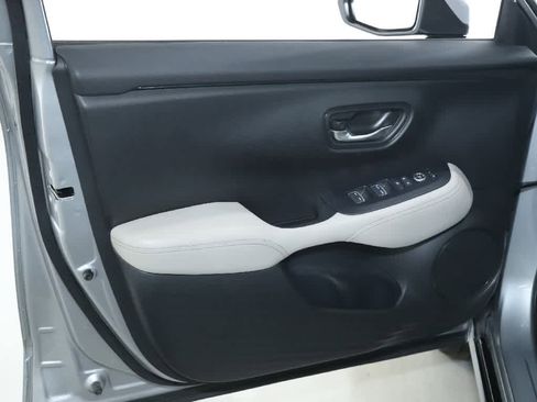 Used 2024 Honda HR-V EX-L image 15