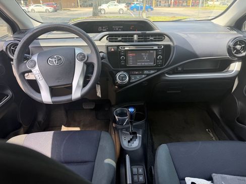Used 2015 Toyota Prius C Two FWD image 9