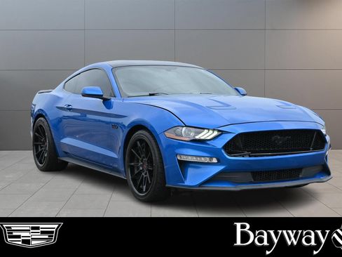 Used 2019 Ford Mustang GT Premium w/ Equipment Group 401A RWD image 4