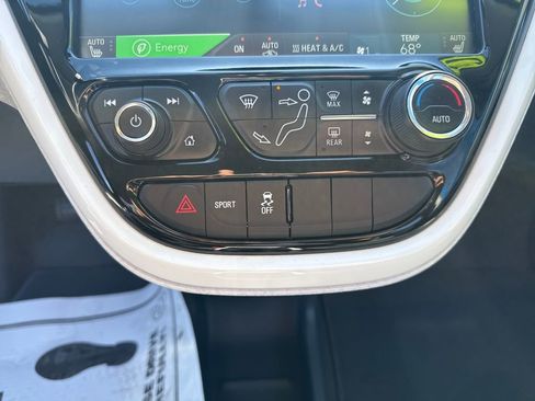 Used 2017 Chevrolet Bolt LT image 22