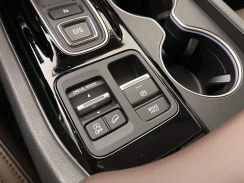 Certified 2023 Honda Pilot Elite image 35