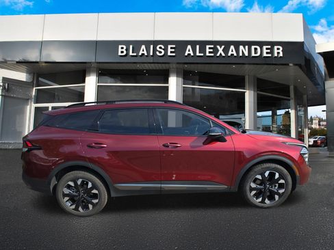 Used 2024 Kia Sportage X-Line AWD/4WD image 2