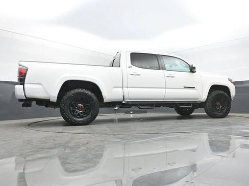Used 2023 Toyota Tacoma SR5 w/ Technology Package RWD image 44