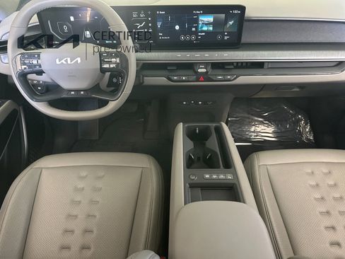 Certified 2024 Kia EV9 Wind AWD/4WD image 14