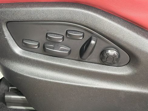 Certified 2023 Porsche Cayenne Turbo AWD/4WD image 26