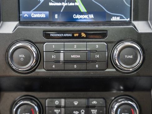 Used 2020 Ford F350 Lariat w/ Lariat Ultimate Package image 24