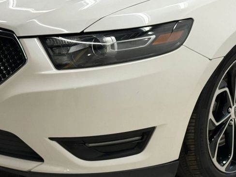 Used 2016 Ford Taurus SHO w/ Sho Performance Package image 4