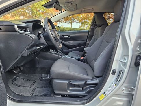 Used 2021 Toyota Corolla LE FWD image 7