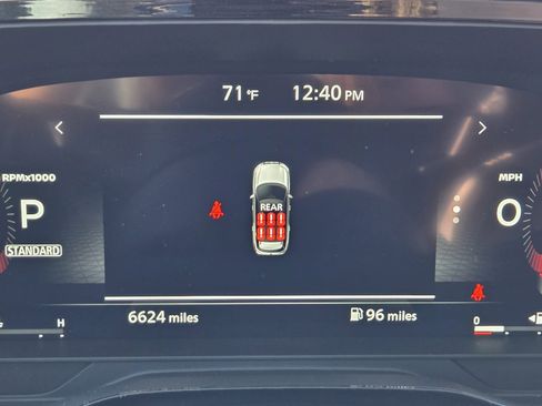 Used 2025 Nissan Pathfinder Platinum w/ Cargo Package image 11