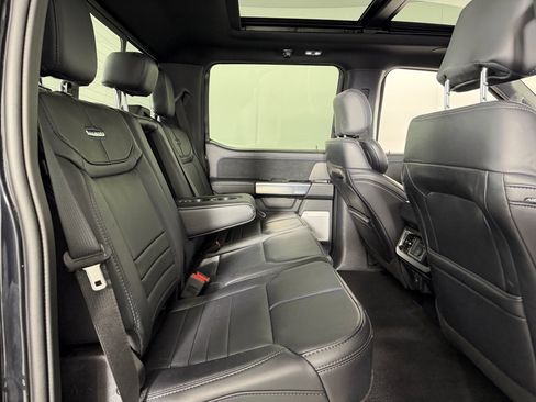 Used 2025 Ford F450 Platinum w/ FX4 Off-Road Package image 31