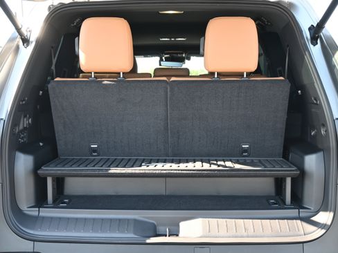Used 2026 Lexus LX 700h Luxury w/ Appearance Package AWD/4WD image 38
