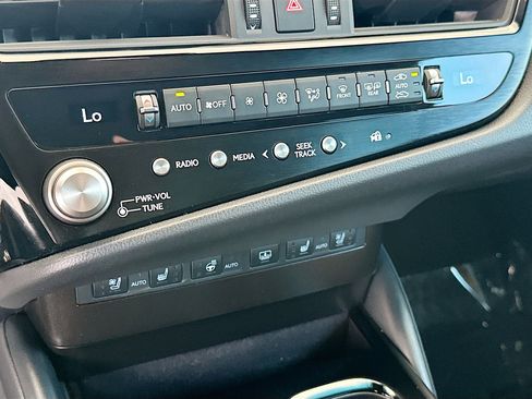 Used 2023 Lexus ES 350 Ultra Luxury w/ Accessory Package (Z2) FWD image 14