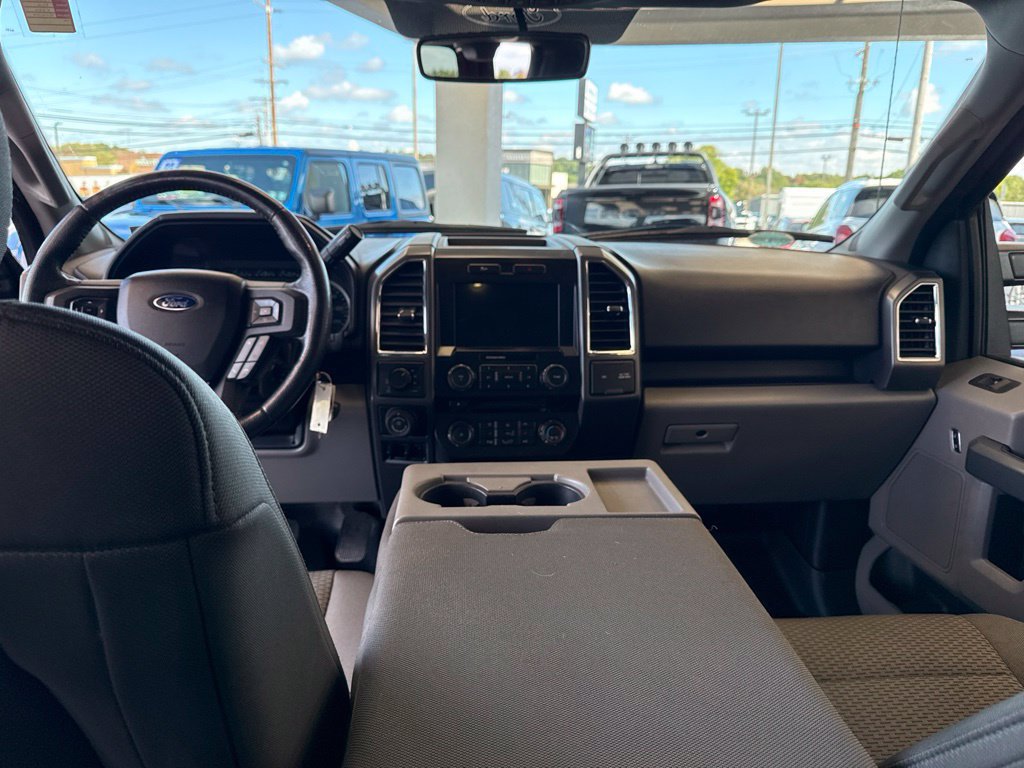 Used 2016 Ford F150 XLT w/ Equipment Group 302A Luxury AWD/4WD image 13