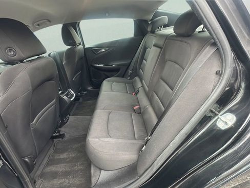Used 2018 Chevrolet Malibu LT image 18