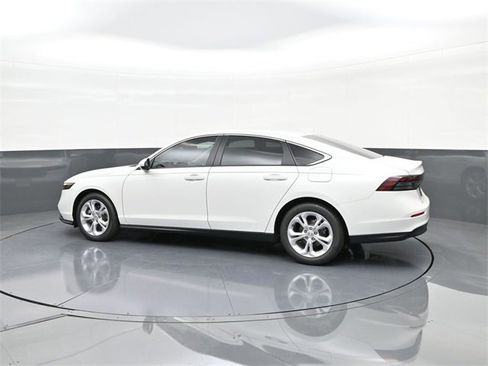 New 2025 Honda Accord LX image 5