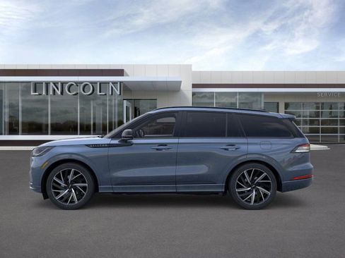 New 2026 Lincoln Aviator Black Label w/ Jet Appearance Package image 3