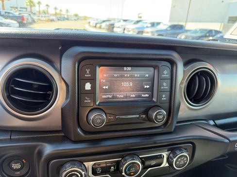 Used 2020 Jeep Wrangler Sport image 22