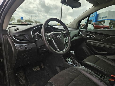 Used 2021 Buick Encore Preferred w/ Safety Package II image 11