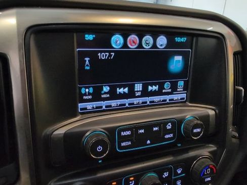 Used 2018 Chevrolet Silverado 1500 LT w/ All Star Edition AWD/4WD image 17
