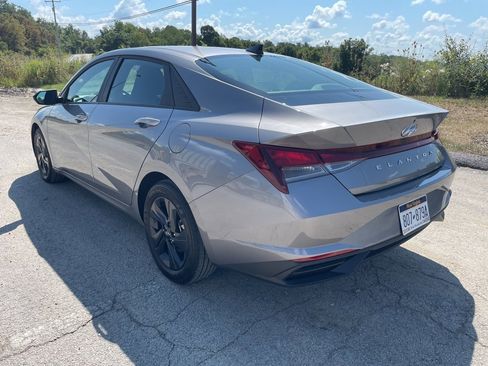 Used 2023 Hyundai Elantra SEL image 7