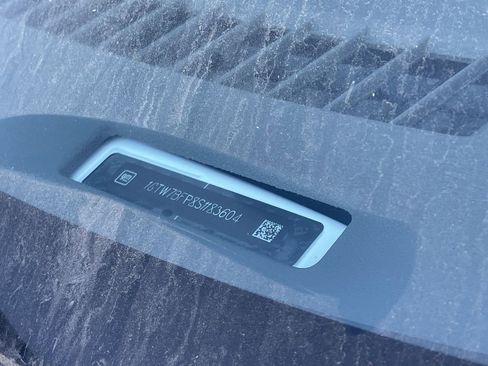 New 2025 GMC Savana 2500 Extended w/ Driver Convenience Package image 33