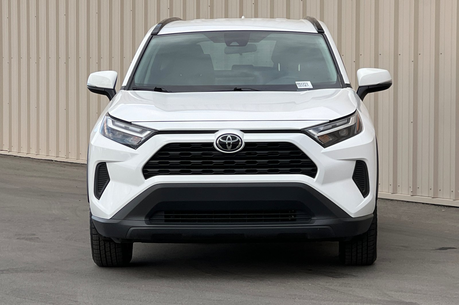 Used 2025 Toyota RAV4 XLE AWD/4WD image 12