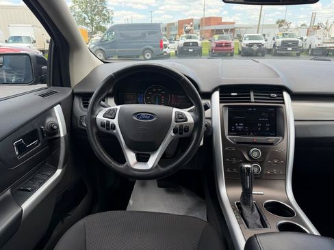 Used 2013 Ford Edge SEL FWD image 16