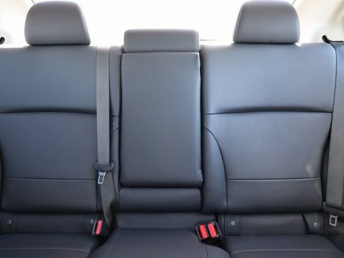 Used 2015 Subaru Legacy 3.6R Limited image 39