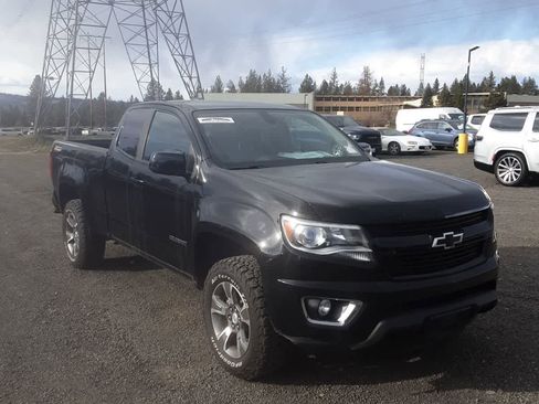 Used 2019 Chevrolet Colorado Z71 image 3