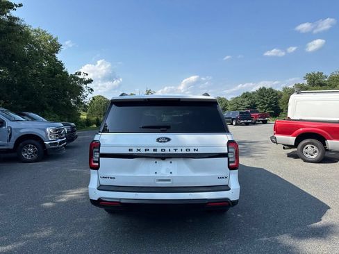 Used 2022 Ford Expedition Max Limited AWD/4WD image 5