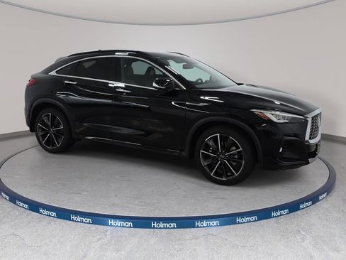 Certified 2023 INFINITI QX55 Essential AWD/4WD image 3