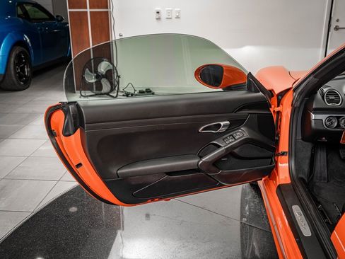 Used 2019 Porsche 718 Boxster image 42