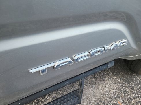 Used 2024 Toyota Tacoma SR5 RWD image 10