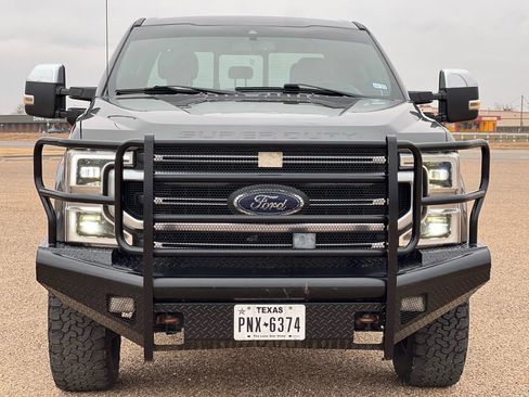 Used 2020 Ford F250 Platinum image 5
