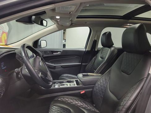 Used 2023 Ford Edge Titanium AWD/4WD image 12