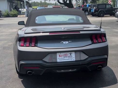Used 2024 Ford Mustang Premium RWD image 7