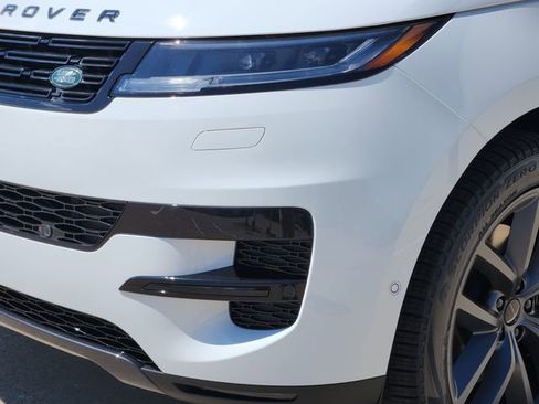 New 2026 Land Rover Range Rover Sport SE image 5