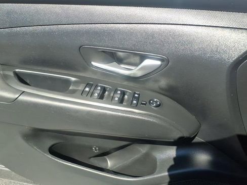 Used 2023 Hyundai Tucson SEL AWD/4WD image 16