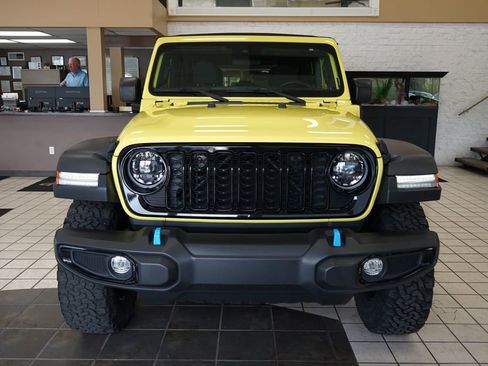 Used 2024 Jeep Wrangler Unlimited AWD/4WD image 19