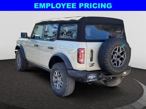 New 2025 Ford Bronco Badlands AWD/4WD image 3