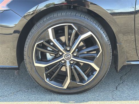 Used 2023 Nissan Altima 2.5 SR AWD/4WD image 29