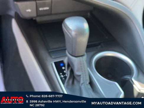 Used 2022 Toyota Camry LE image 15