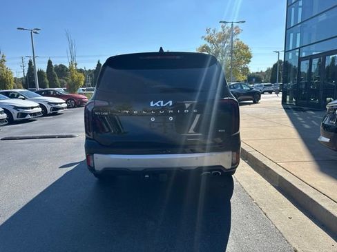 Certified 2024 Kia Telluride SX Prestige w/ Towing Package AWD/4WD image 4