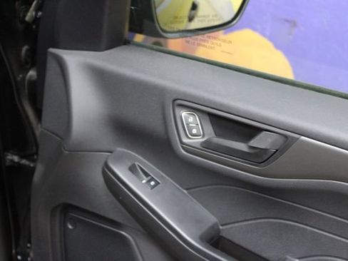 Used 2025 Ford Escape Active AWD/4WD image 11